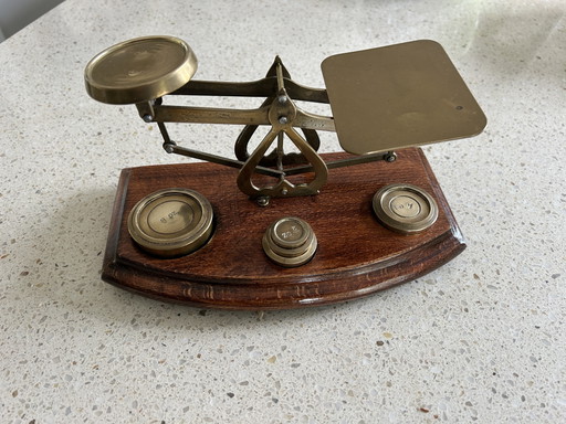 English Letter Balance with Weights – decoratieve objecten, Wood, Brass