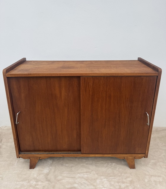 Image 1 of Niedriges Sideboard mit Schiebetüren, 1960er Jahre