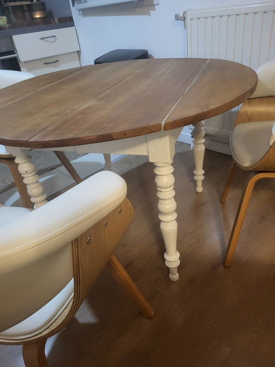 Image 1 of Coup de cœur déco 💛 Table ronde en bois massif – style campagne chic