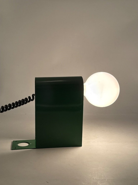 Image 1 of Lámpara de mesa/pared verde estilo era espacial, Italia, década de 1970.