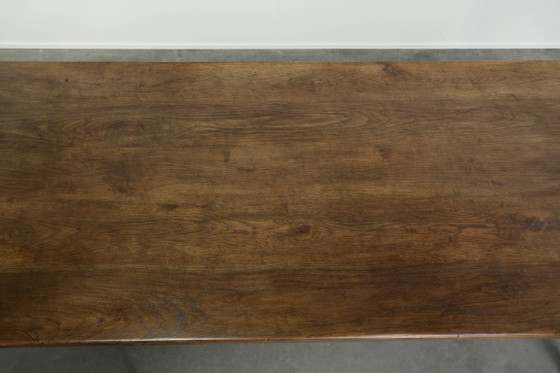 Beautiful French farmhouse dining table from early/mid-19th century, solid oak with 2 drawers – Wood (photo 8 of 12)