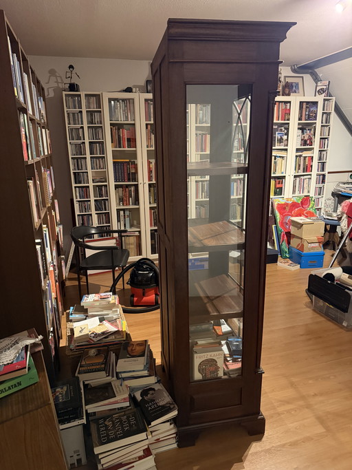 Beautiful antique mahogany cabinet