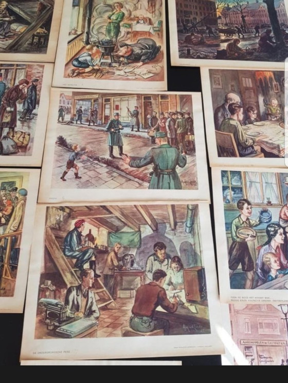 Image 1 of Unieke Set van 18 Historische Schoolplaten