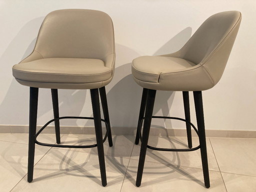 2 barkrukken WALTER KNOLL model 375