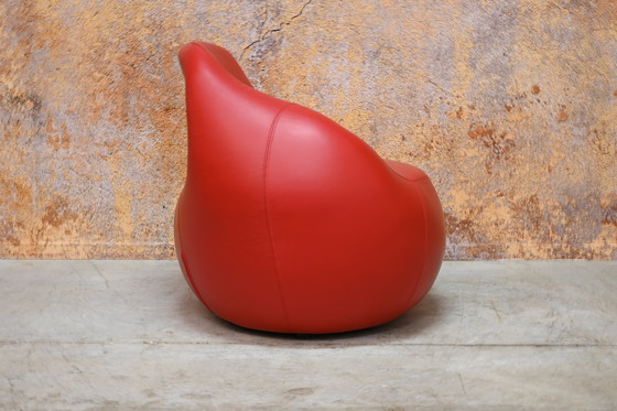 Image 1 of Red leather Leolux Gisa designer swivel armchair