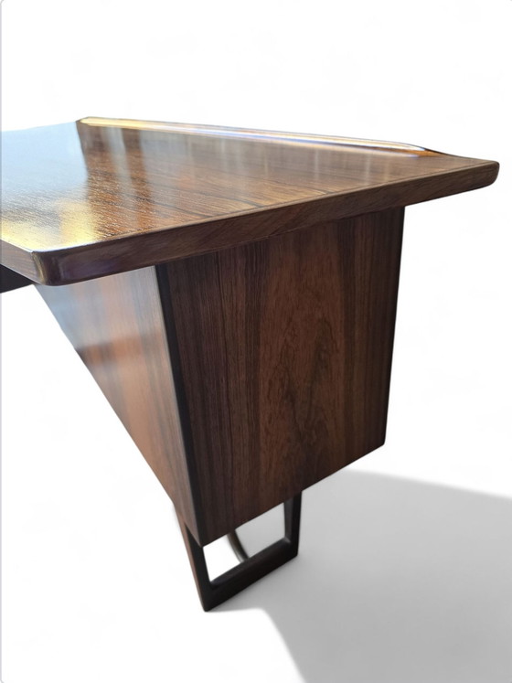 Image 1 of Peter løvig nielsen bureau