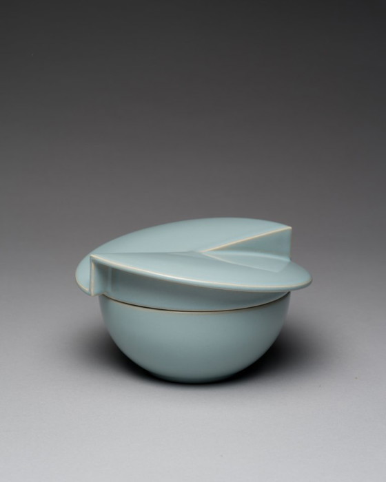 Image 1 of Bol y caja con tapa de porcelana de diseño Rosenthal, Jan van der Vaart, posmodernismo