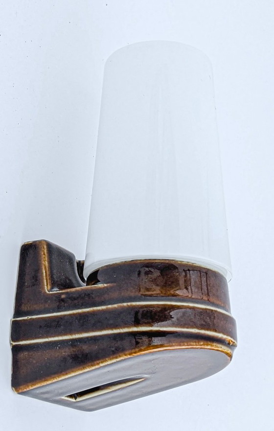 Image 1 of  Modell 6080 Wandleuchte aus braunem Porzellan von Sigvard Bernadotte für Ifö – 1960er Jahre