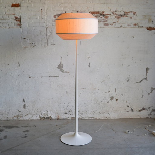 Armstrong Stehleuchte