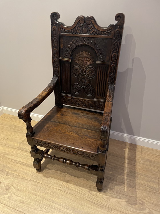 Image 1 of Engelse kasteelbank met eethoek en fauteuils 