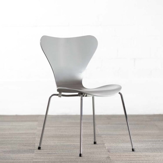 Image 1 of Fritz Hansen Serie 7 Schmetterlings-Empfangsstuhl