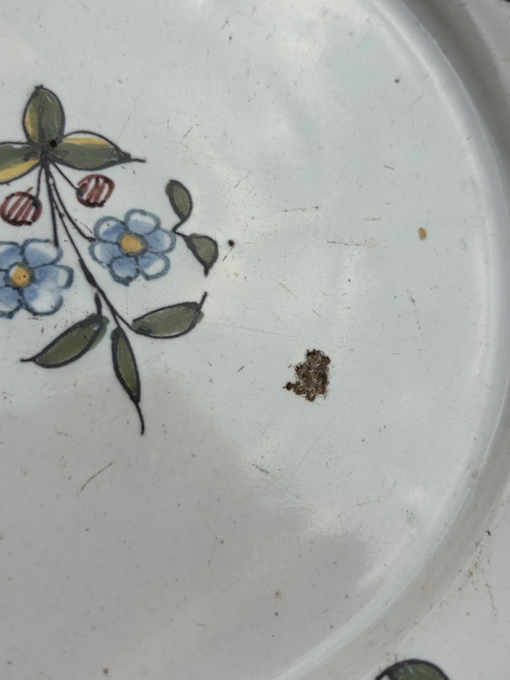 Image 1 of 2 platos antiguos del siglo XVIII