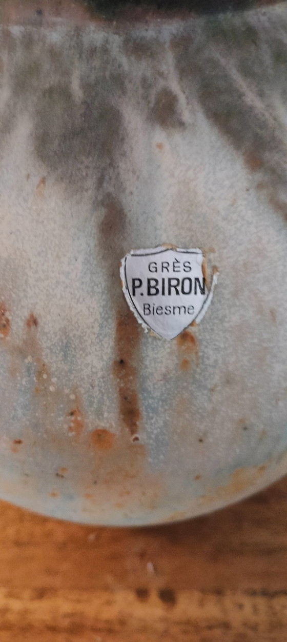 Image 1 of Céramique belge Pierre Biron décorée d'un bec verseur en forme d'Arlequin