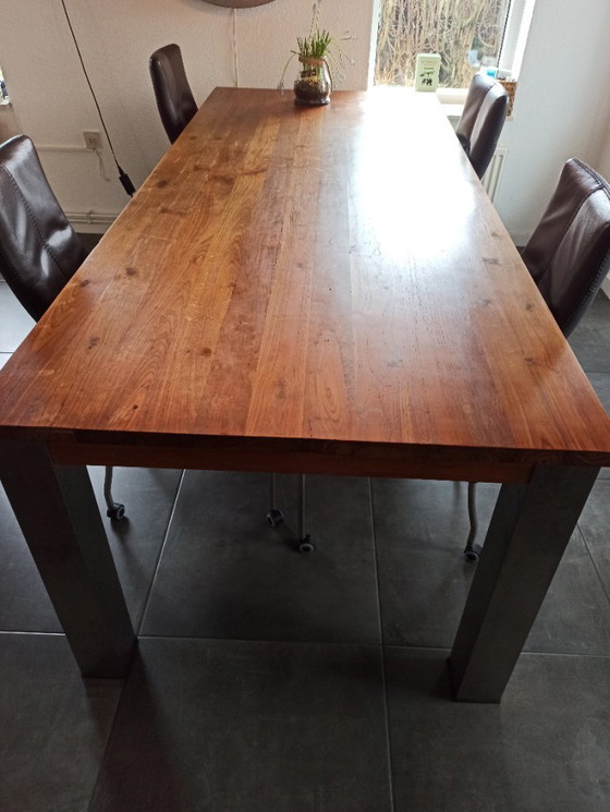 Image 1 of Mesa de comedor