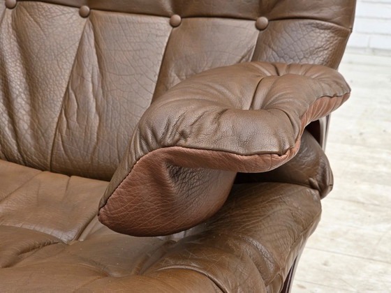 Image 1 of Anni '70, design scandinavo, poltrona in pelle marrone per arredamento.