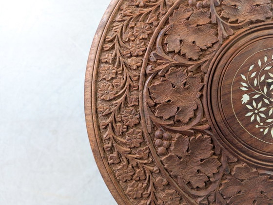 Image 1 of Handgeschnitzter Teetisch Art Déco Couchtisch Indien Walnuss