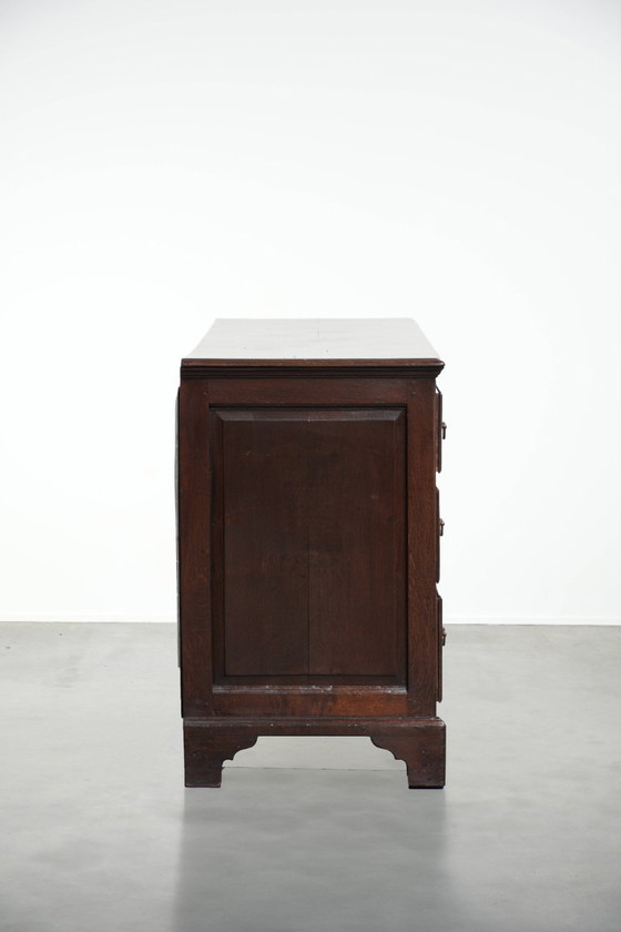 Image 1 of Beautiful, large, and functional 18th-century antique English oak sideboard/English low dresser with its original fittings.