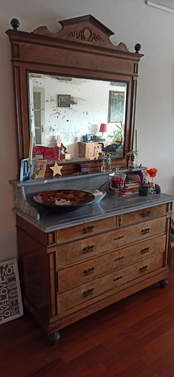 Image 1 of Aparador francés