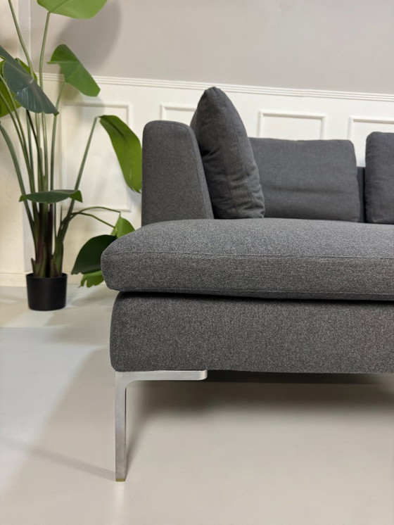 Image 1 of Divano di design B&B Italia Charles in tessuto grigio