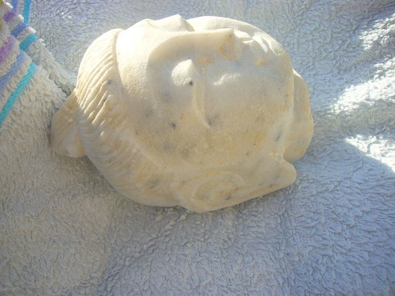 Image 1 of Tête asiatique (Bouddha ?) en pierre blanche, environ 14 cm de haut et vintage ?