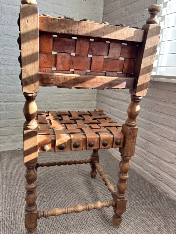 Image 1 of Chaise espagnole en bois avec harnais en cuir