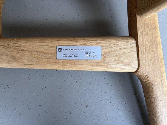 Image 1 of Sillón Carl Hansen & Søn CH22 – Estado de exposición