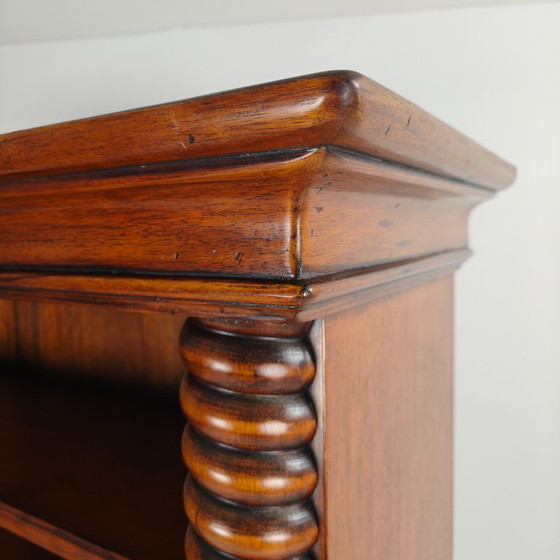 Image 1 of Boekenkast aperto Barley Twist – Massief Walnoot, 1930 circa