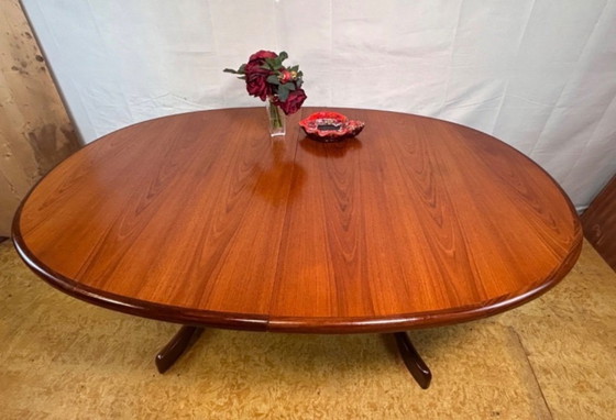 Image 1 of Mid-Century Retro Vintage Teak Extending Oval Dining Table by G-Plan – Victor Wilkins, 1960s Denish Design English Quality