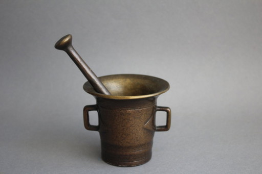 Mortaio e pestello da farmacia in ottone antico, 1,1 kg