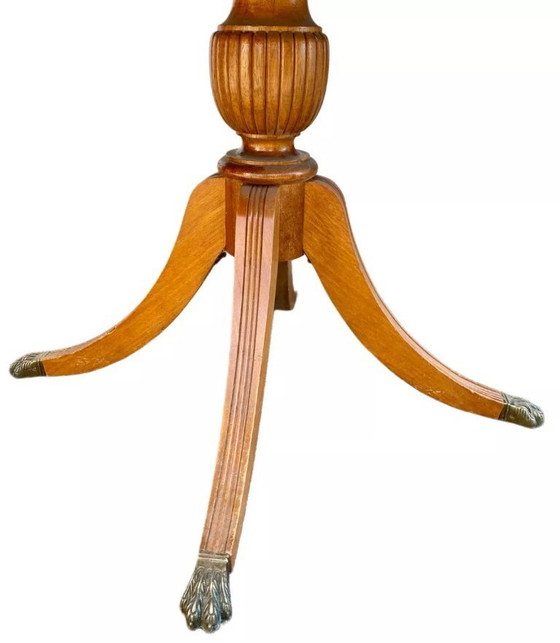 Image 1 of Round mahogany table with English-style leather top