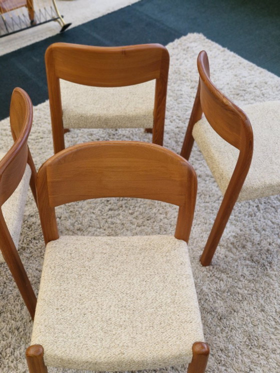 Image 1 of Ensemble de 4 chaises de salle à manger danoises en teck