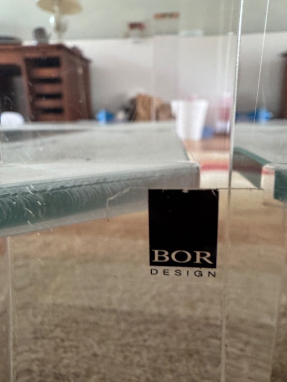 Image 1 of Table basse élégante en verre avec pieds en plexiglas