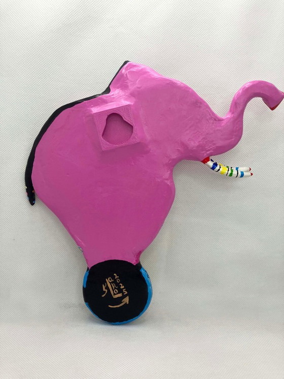 Image 1 of Cat figurine for the wall. Handcrafted by the artist.