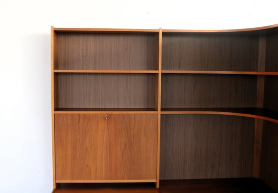 Image 1 of Mobiletto da parete/mobiletto angolare svedese d'epoca