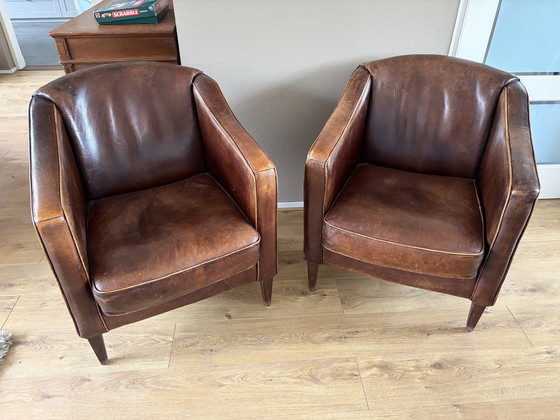 Image 1 of 2 vintage schapenleren clubfauteuils 