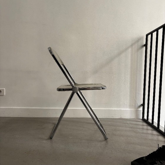 „Plia“-Stühle von Giancarlo Piretti für Castelli – Anonima Castelli, Klappstühle, Metal, Plexiglass (photo 13 of 16)