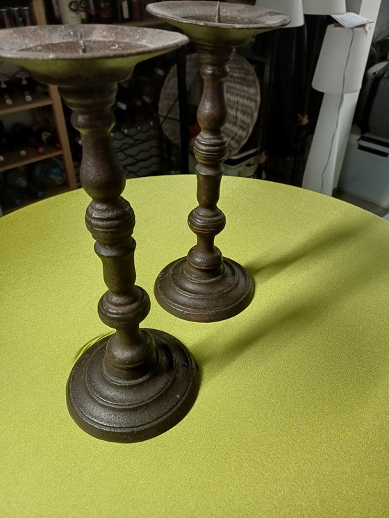 Image 1 of Candelieri vintage in ghisa.
