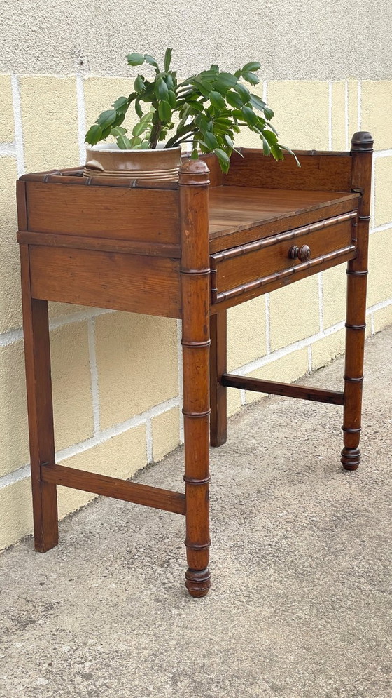 Consolebureau uit de jaren 1900, ook wel bekend als bamboe bureau. – Wood (photo 14 of 30)