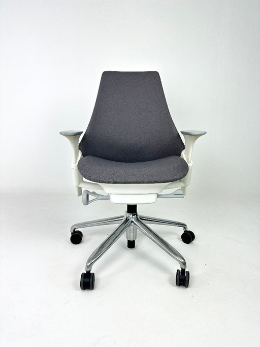Heman Miller Sayl-Lehrstuhl