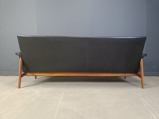 Jupiter Sofa by Finn Juhl from France and Søn and France & Daverkosen