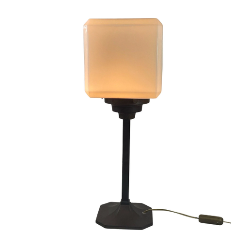 Vitnage table lamp with opaline glass