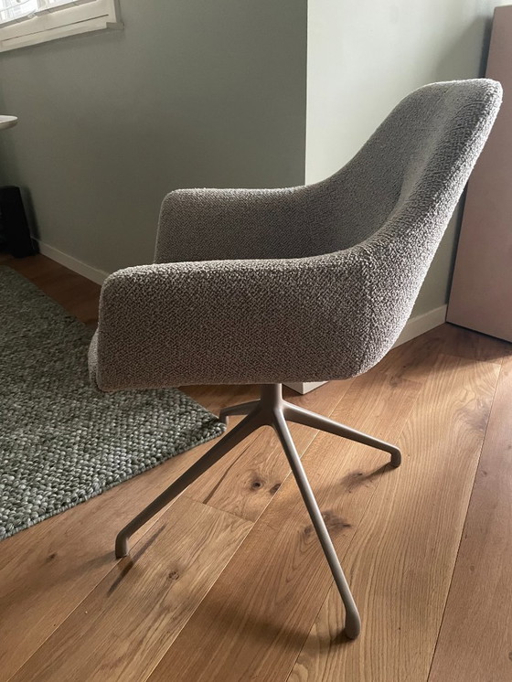 Image 1 of 4 x sedia da pranzo HelloChair HC04 Bloss con gambe a ragno beige crema