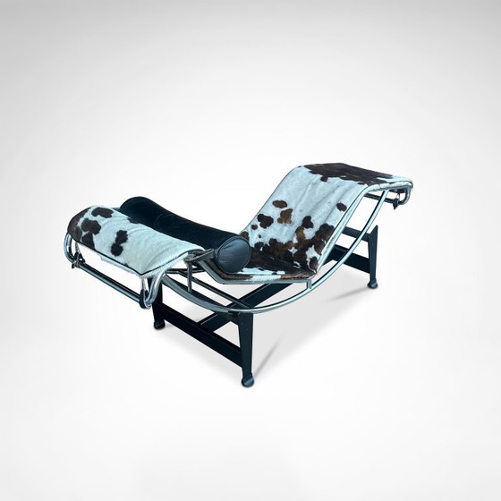 Image 1 of Chaise longue LC4 en peau de poney de Le Corbusier pour Cassina, années 1990