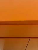 Vetrina in vetro arancione / mobiletto per ufficio - Trendhopper