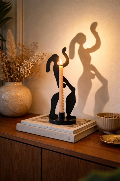 Candeliere vintage IKEA Häll design Anna Efverlund anni '90 - silhouette di donna in metallo nero
