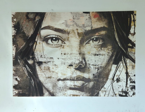 Face 054