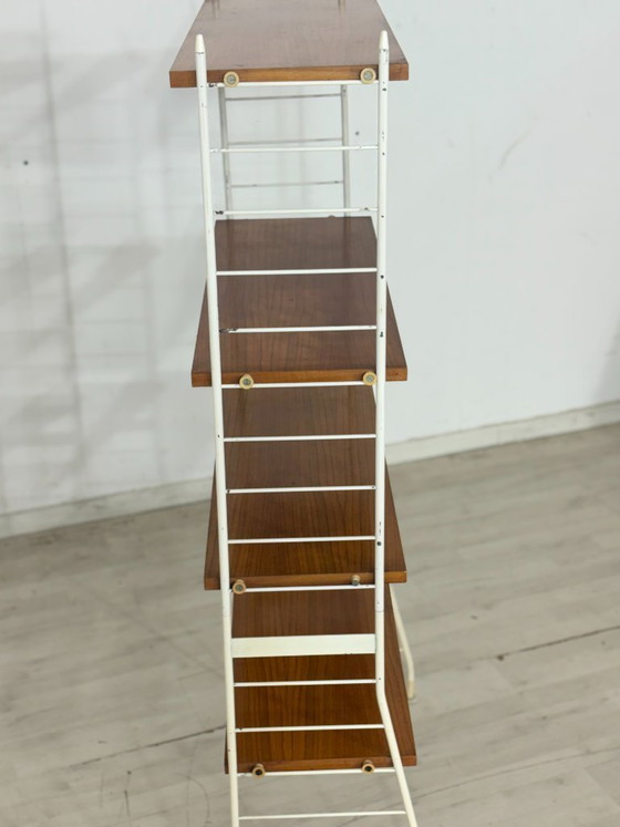 Image 1 of Wandplank met touwtjes / wandplank – design uit het midden van de vorige eeuw