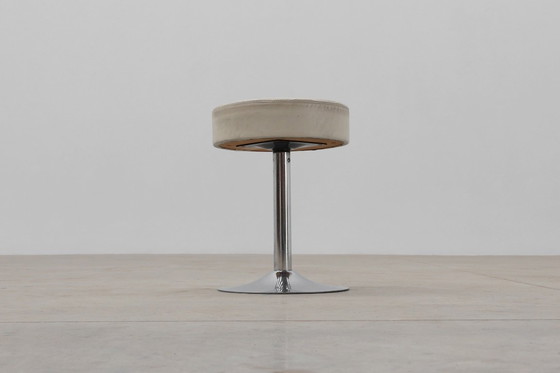 Image 1 of Vintage Mid-century design stool in chrome with white leather seat, 1970s