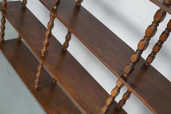 Image 1 of Bibliothèque/étagère murale à bobines en chêne français style années 50