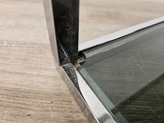 1970er Beistelltisch aus Stahl mit zwei Rauchglasböden – Couchtische, Metal (photo 10 of 12)
